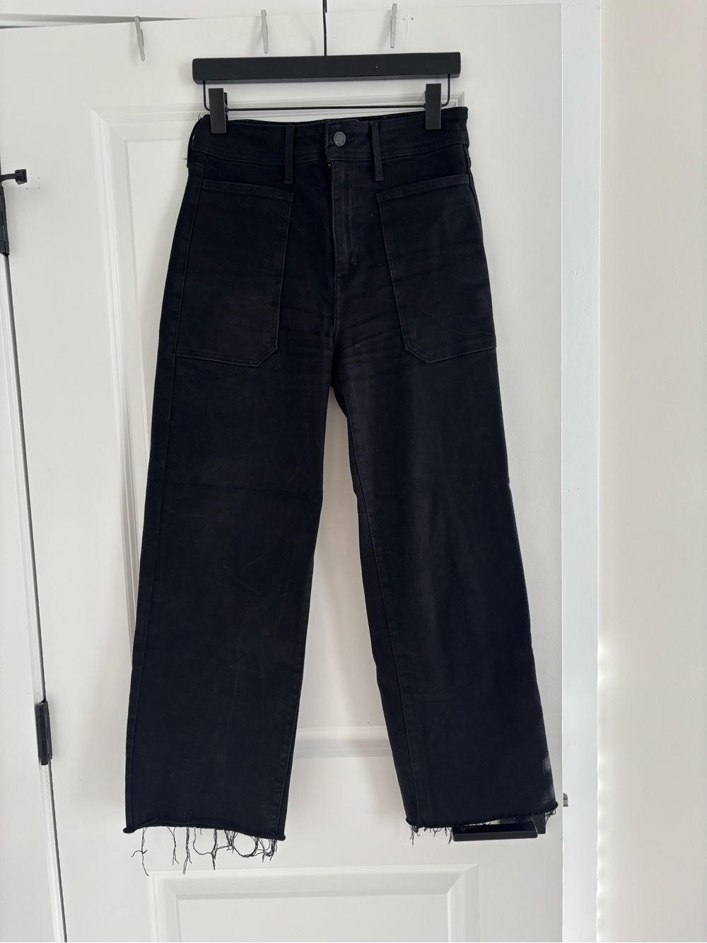 Black Wide-Leg High-Rise Jeans with Raw Hem